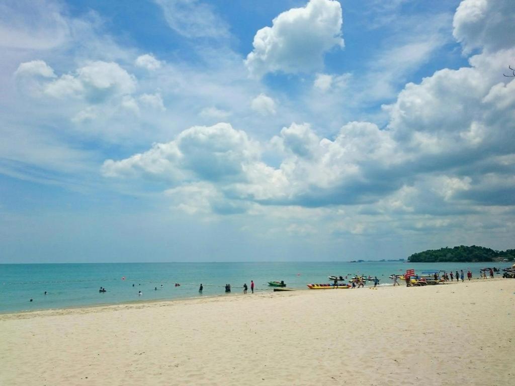 Coastline Hotel Port Dickson Esterno foto